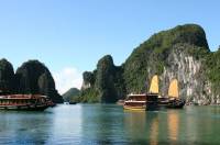 Vịnh Hạ Long - một trong 7 kỳ quan thiên nhiên mới của thế giới